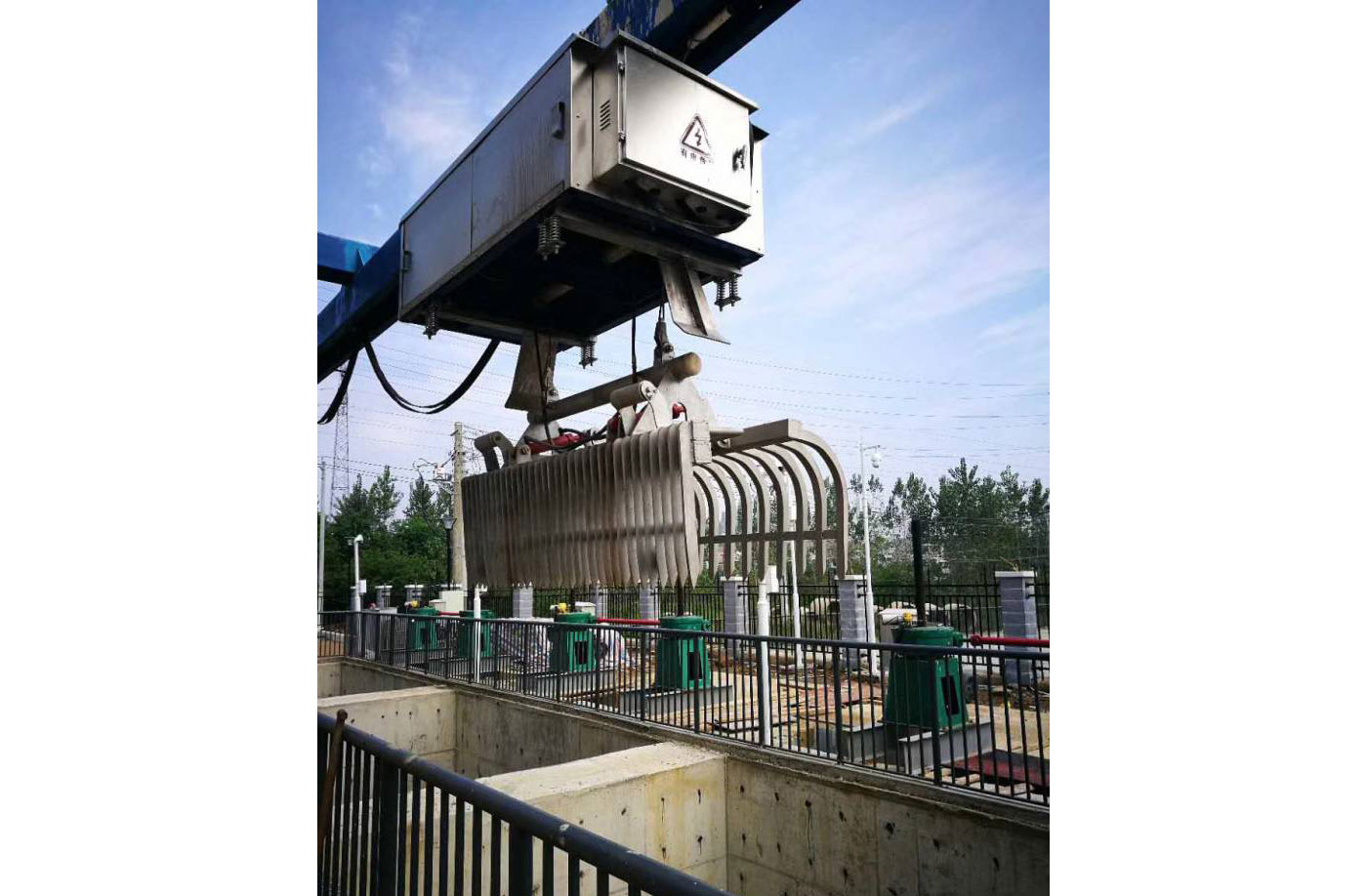 抓斗式清污機(jī)